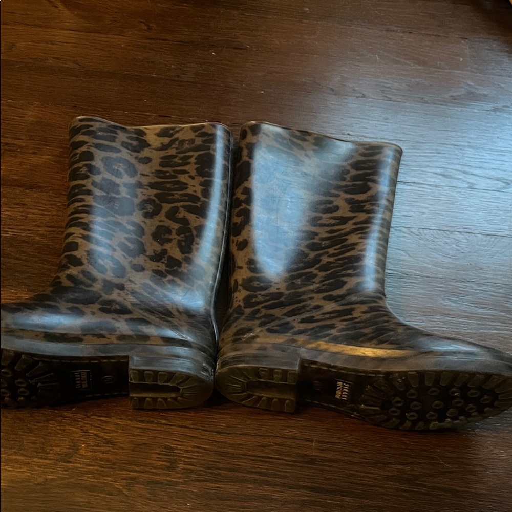 Leopard Print Rain Boots